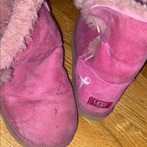 Limited edition pink Ugg’s - Picture 2 of 3